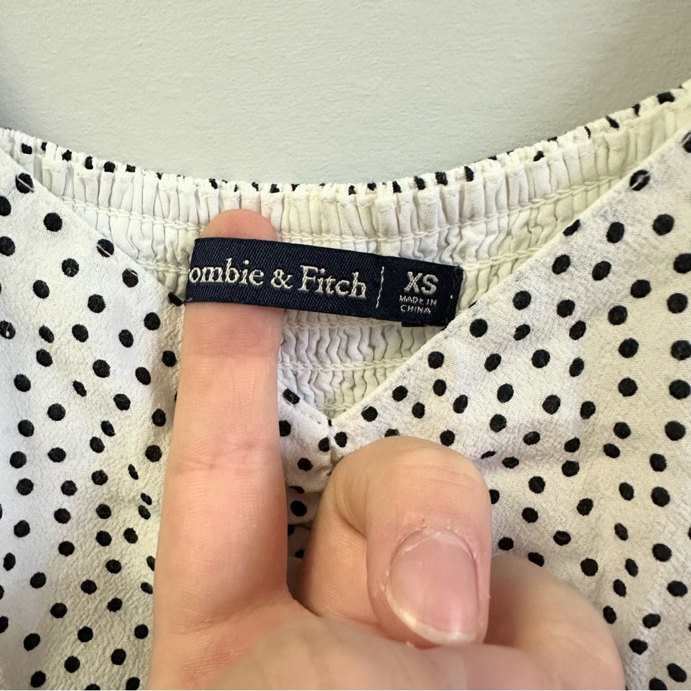 Abercrombie & Fitch Cinched Wrap Dress White Black Polka Dots, V-Neck, Size XS - Picture 7 of 15